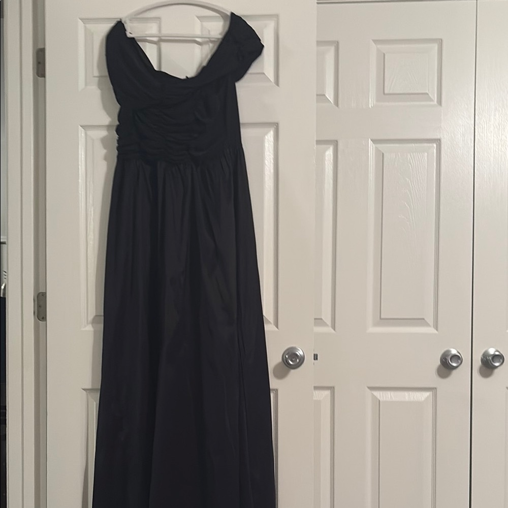 Elegant Black Evening Gown